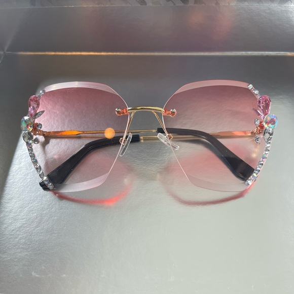Accessories - Rimless Rhinestone Sunglasses (Pink)